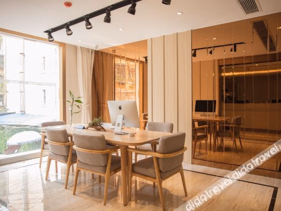 Designer Hotel2