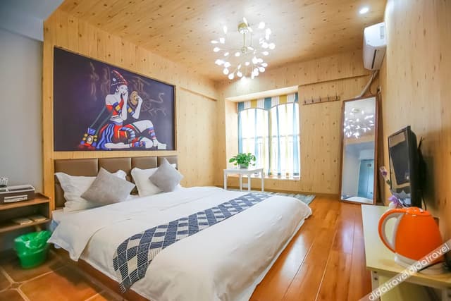 Queen Room