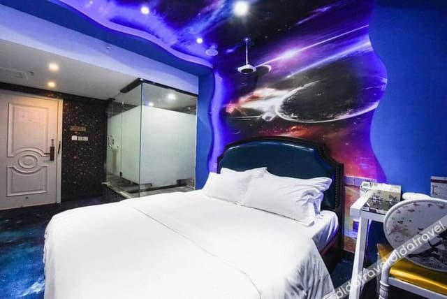Featured Room (Double Bed)