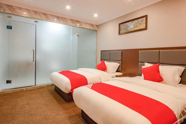 Basic Twin Room