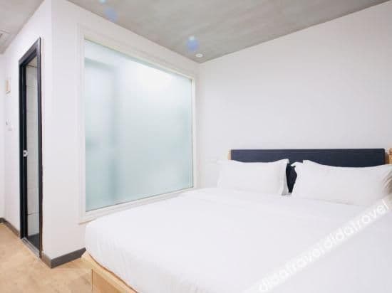 Boutique Queen Room