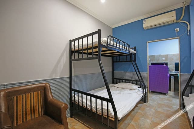 Guestroom - 4-Person Occupancy