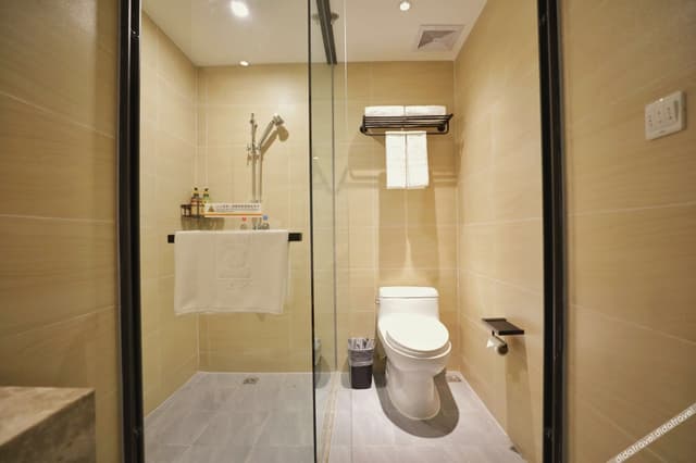 Business Room - With View (Double Bed)