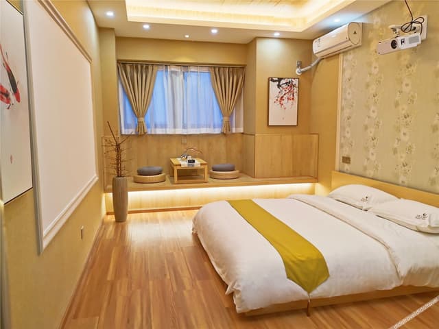 Japanese-Style Featured Room - with View