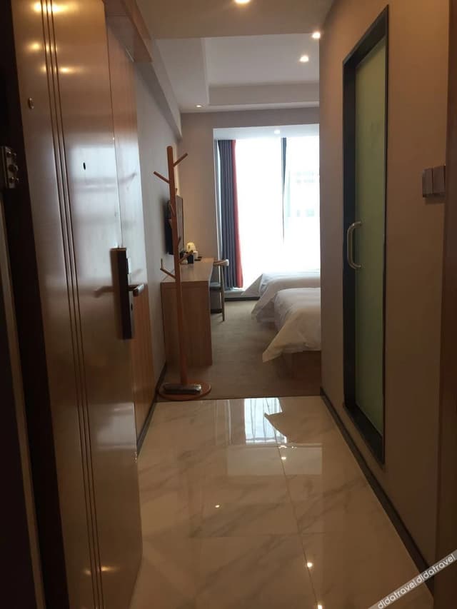 Panoramic Twin Room