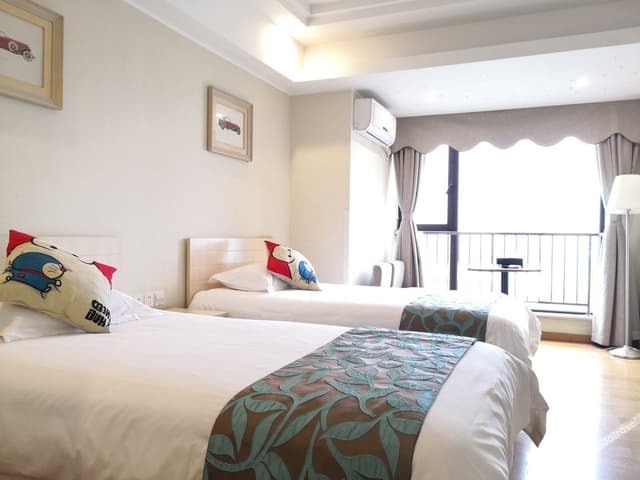 Guestroom - City-View (2 beds)