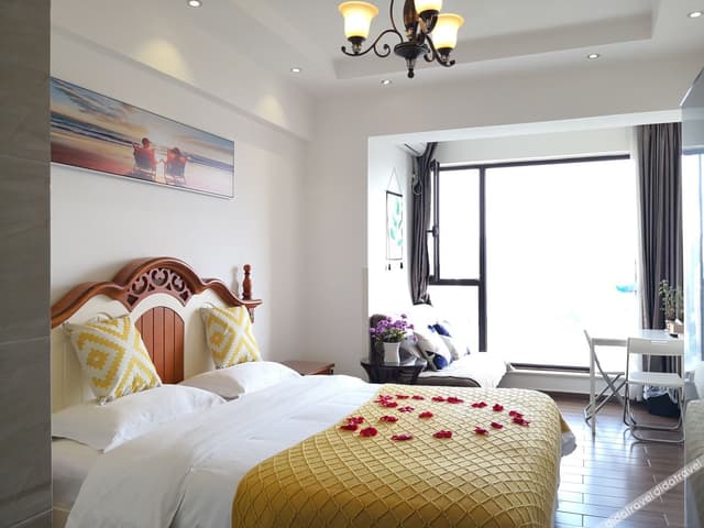 Exceptional River-View Double Bed Room