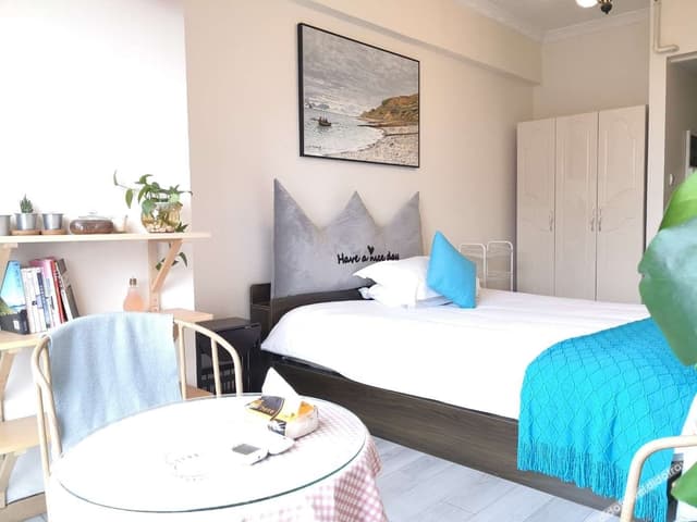 Boutique Queen Room