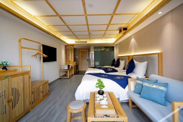 Guestroom - 1-Room, City-View (Double Bed)