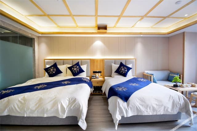 Guestroom - 1-Room, City-View (Double Bed)