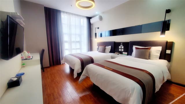 Premier Business Twin Room
