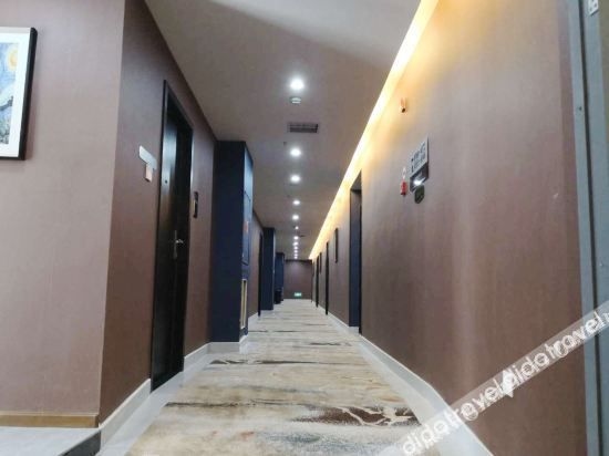 City 118 selected chain hotel (Chengdu CHUANSHI Damian subway station store)2