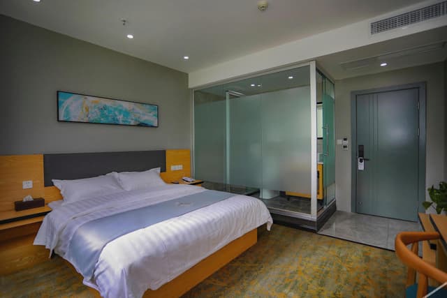 Superior Queen Room