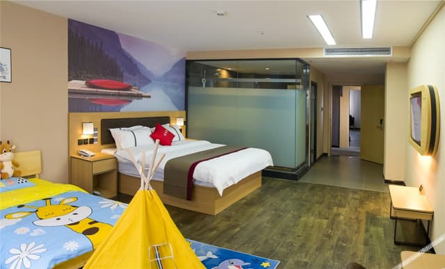 Deluxe Parent-child Room