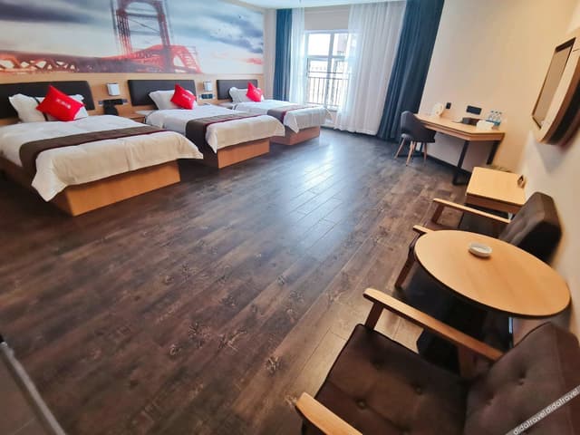 Deluxe Triple Room