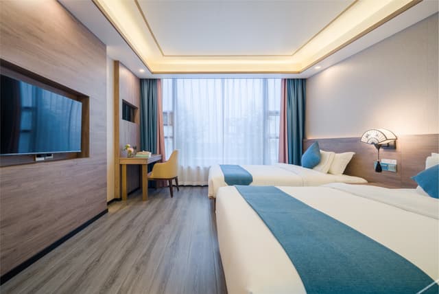 Suite (2 Beds)