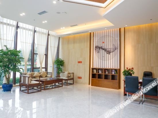 Starray Furong Century Hotel (Chengdu Wenjiang Huaxi Hospital store)2