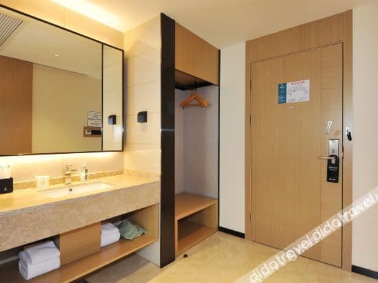 Selected Room (2 beds)