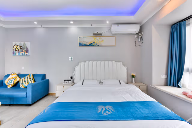 Featured Deluxe Room (Double Bed)