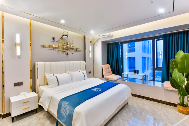 Featured Deluxe Room (Double Bed)
