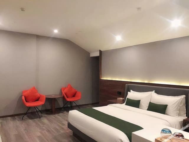 Guestroom (Queen bed)