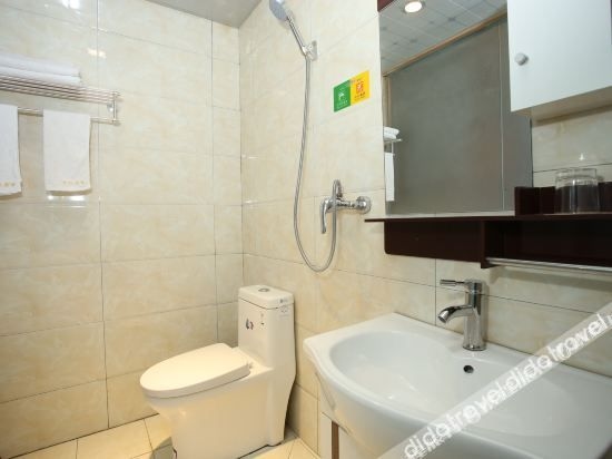 Chengdu Longyi Hotel3