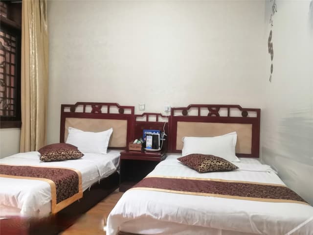 Comfy Twin Room