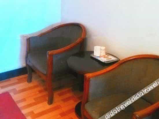 Hongdu Hotel (Xindu Huanghuayuan Subway Station) Hongdu Hotel (Xindu Huanghuayuan Subway Station)