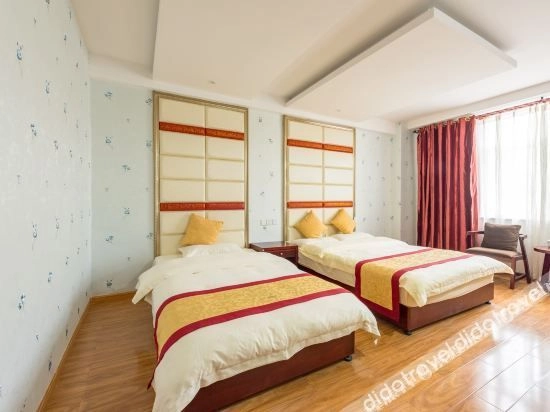 Chengdu Fenghuangqi Hotel (Qingbaijiang East Station Meicheng Plaza)1