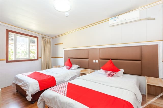Standard Room (2 beds)