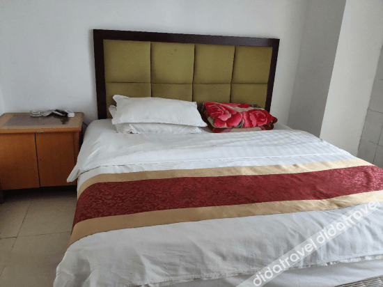 Shuangxin Hotel (Chengdu Zhaojue Temple Station)2