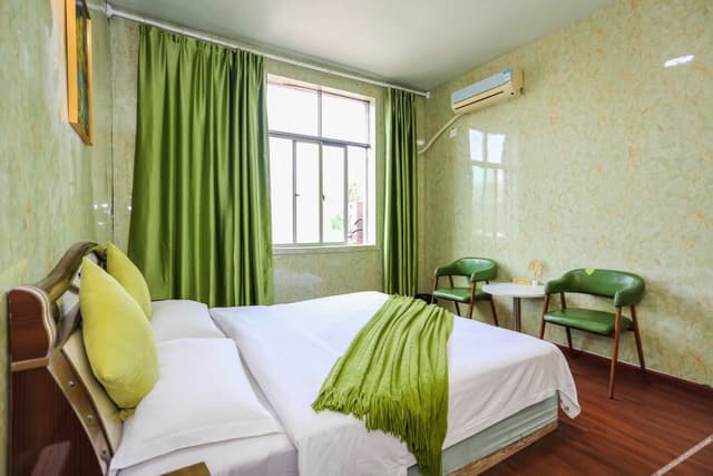 Cozy Double Room