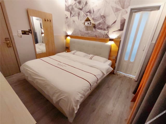 Featured Room (Double Bed)