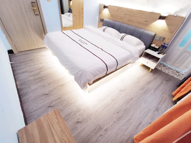 Featured Room (Double Bed)