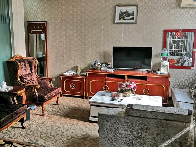 Deluxe Suite