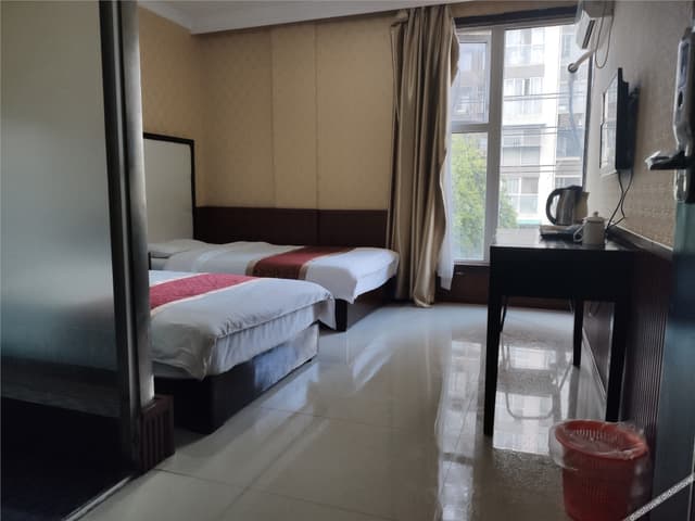 Business Standard Room