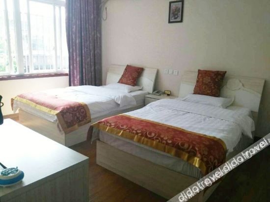 Chengdu Yicheng Business Hotel4