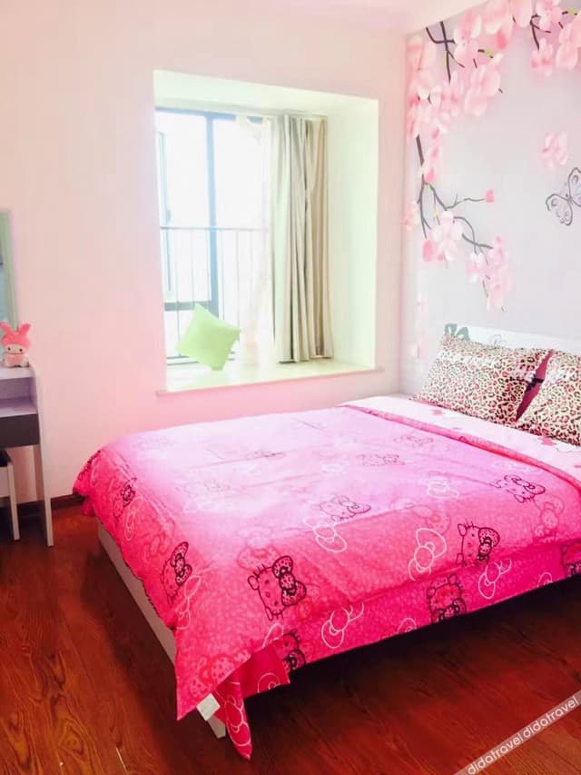 2-Bedroom Deluxe Suite