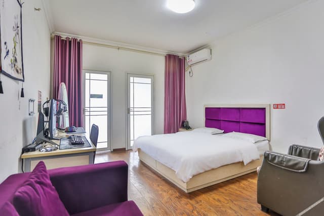 Enjoy Gaming Double Occupancy Room