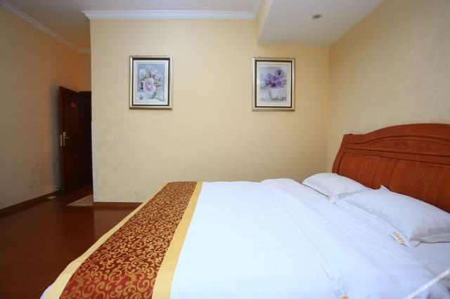 Cozy Double Room