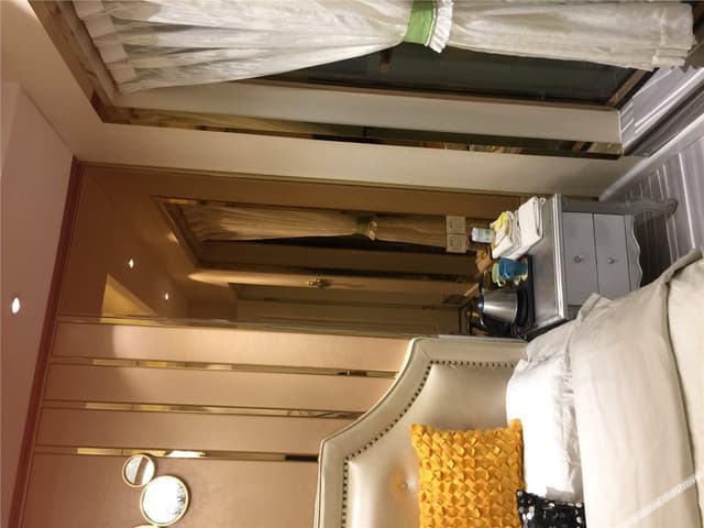 Deluxe Boutique Themed Room