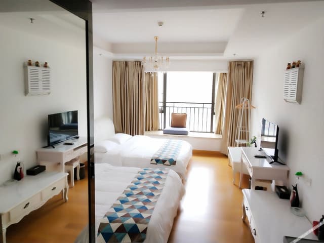 Business Room (2 Beds)