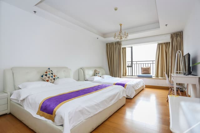 Business Room (2 Beds)