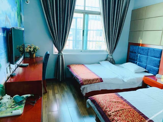 Business Standard Room