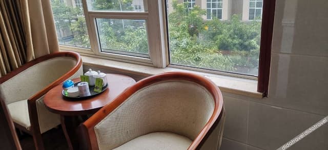 Business 2-bed Room