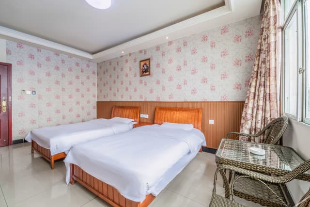 Business Standard Room