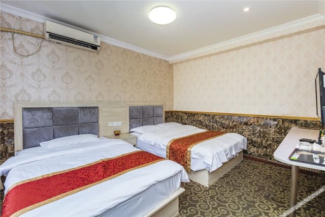 Cozy Room (2 Beds)