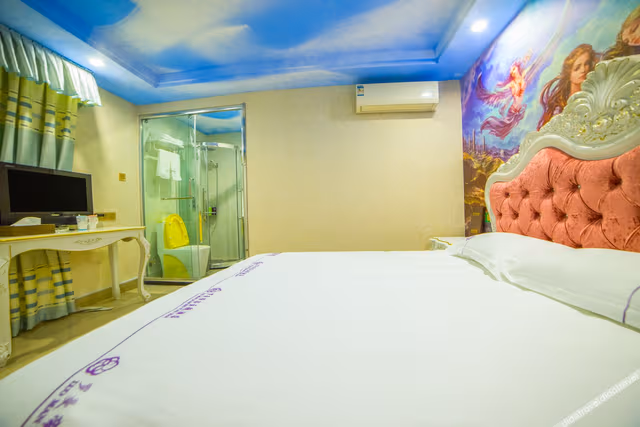 Boutique Theme Room
