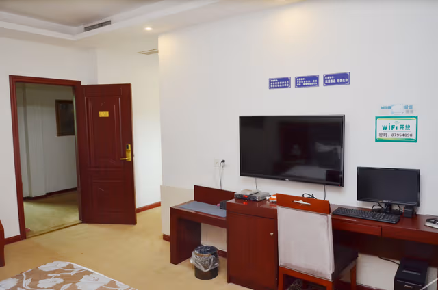 Standard Room(With Computer)