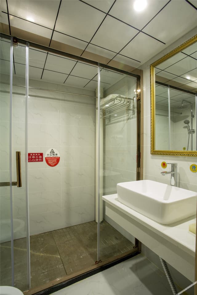 Standard Room (2 Beds)